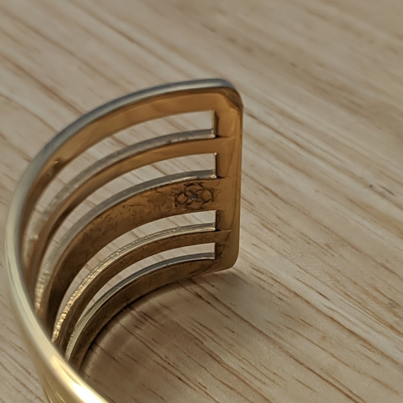 Lined Bangle - Picture 4 of 7